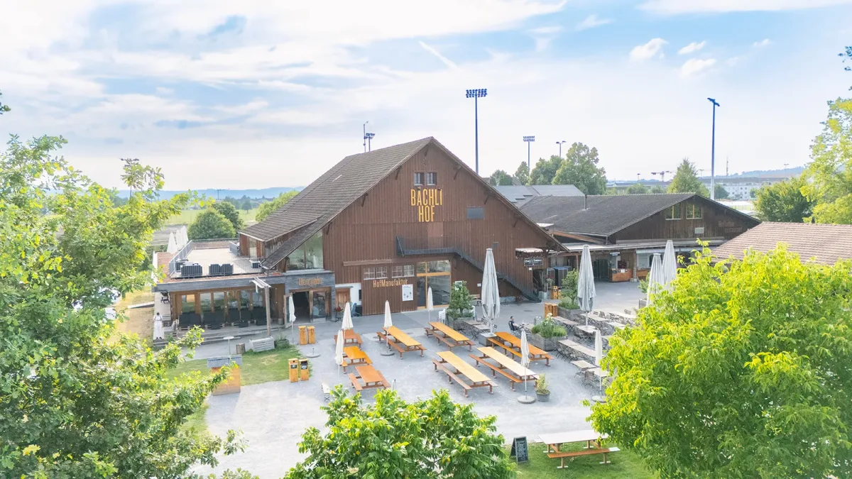 Heiraten auf dem Bächlihof: Die Jucker Farm in Jona als Hochzeitslocation